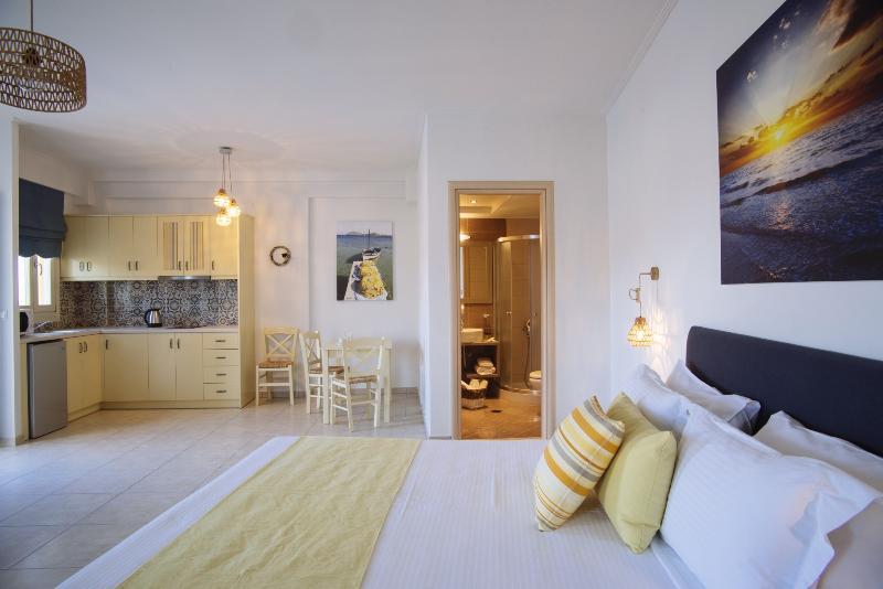 Aelia Apartments & Suites Livadi  Eksteriør bilde